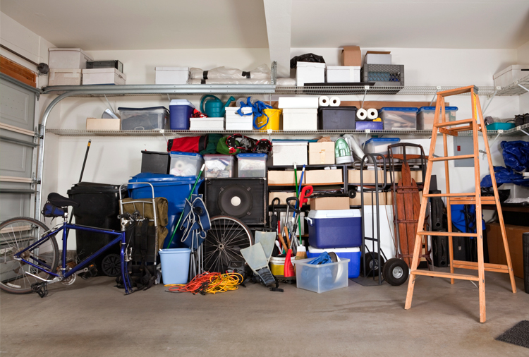 ¿Cómo limpiar de forma profesional tu garaje?
