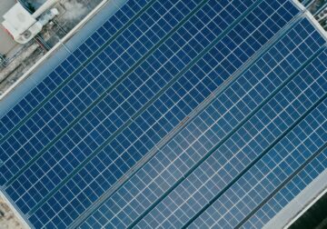 Las placas solares en comunidades de vecinos cuestan 6mil € y ahorran casi mil anuales, según SotySolar