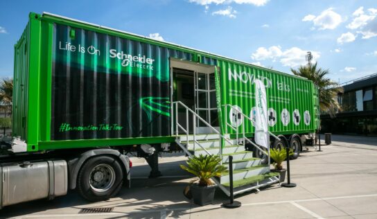 Schneider Electric reúne a más de 2.000 profesionales asistentes en su Innovation Talks Tour 2023