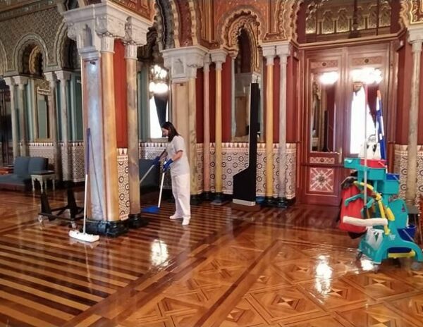 FCC Medio Ambiente continuará prestando el servicio de limpieza de interiores del Ayuntamiento de Bilbao