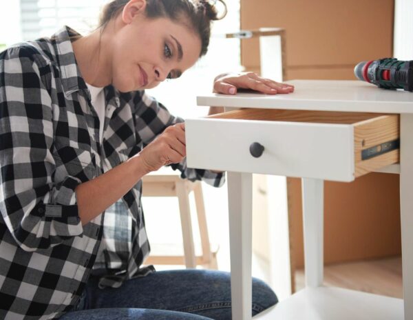 Mudanzas Manzano explica cómo desmontar muebles de forma segura