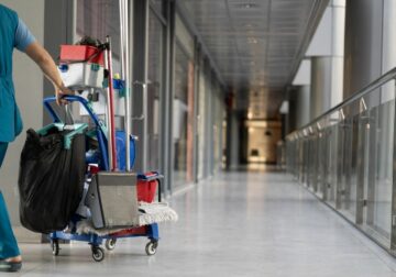 500.000 profesionales sostienen el sector de la limpieza: ‘Somos una inversión en salud’