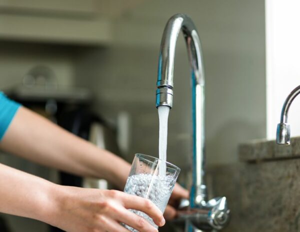 Calitgas enumera las claves para reducir el consumo de agua en hogares y empresas