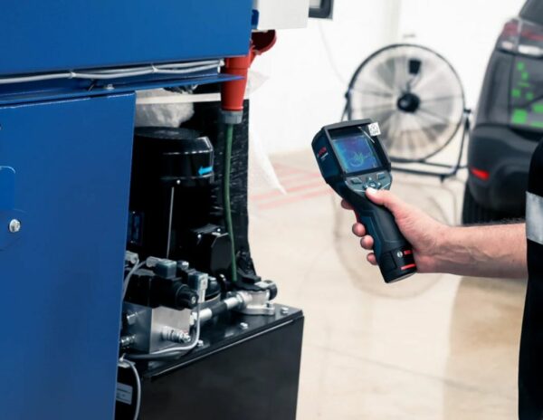 Continuidad operativa en compactadoras de cartón: RD 1215/1997 exige mantenimiento y comprobaciones